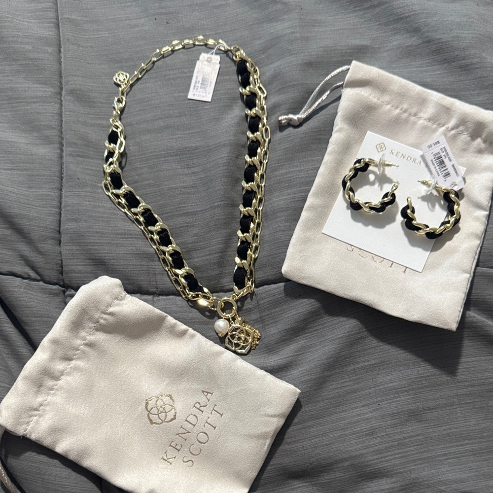 Gold and Black Chain Necklace and Earring Set New with tags - Picture 7 of 9